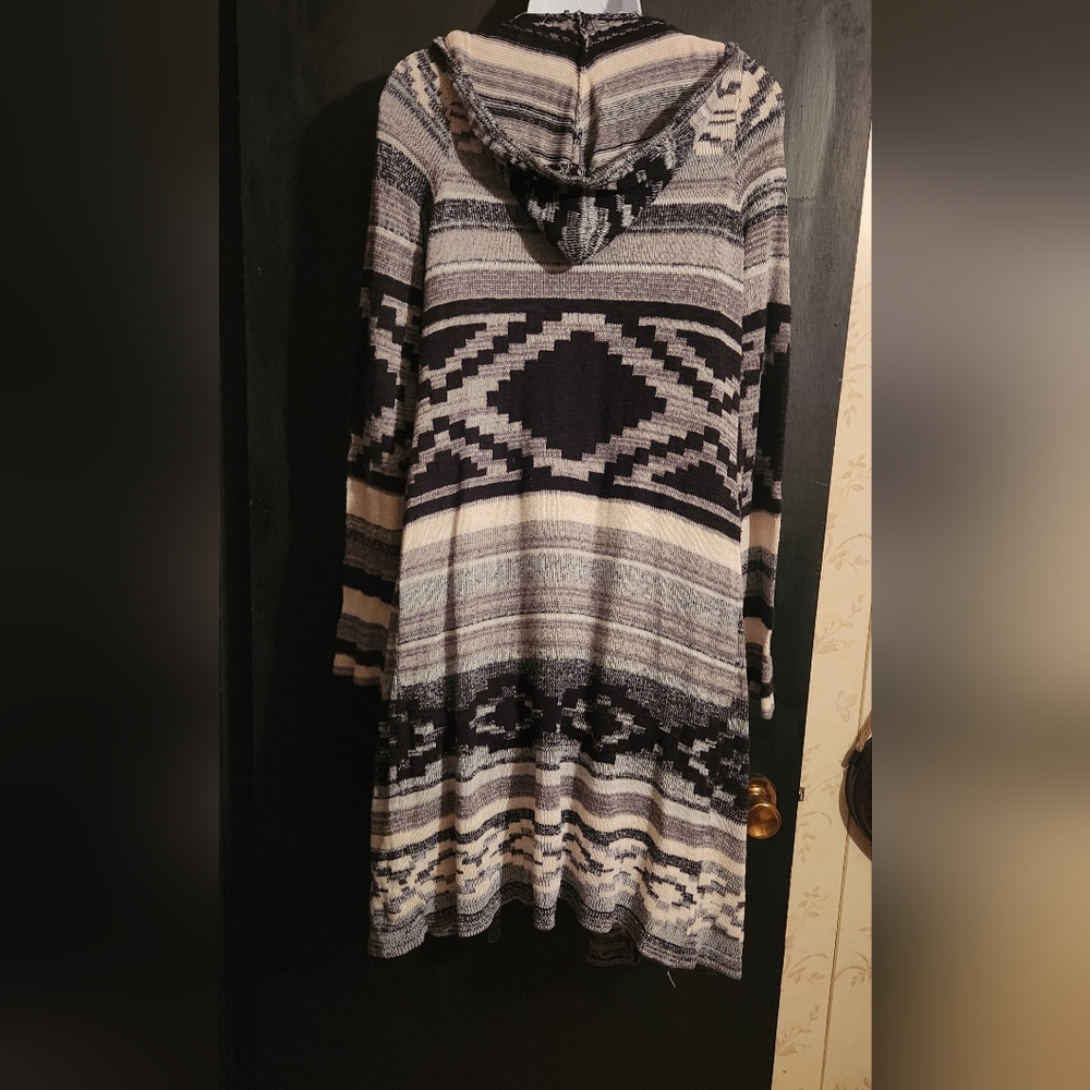 Mudd women's black and white long sweater size S